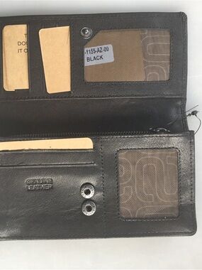 Women's Genuine Leather Black Trifold Wallet ID Windows Snap Closure